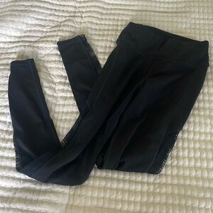 Popfit size XS leggings with cutout detail along outside of legs